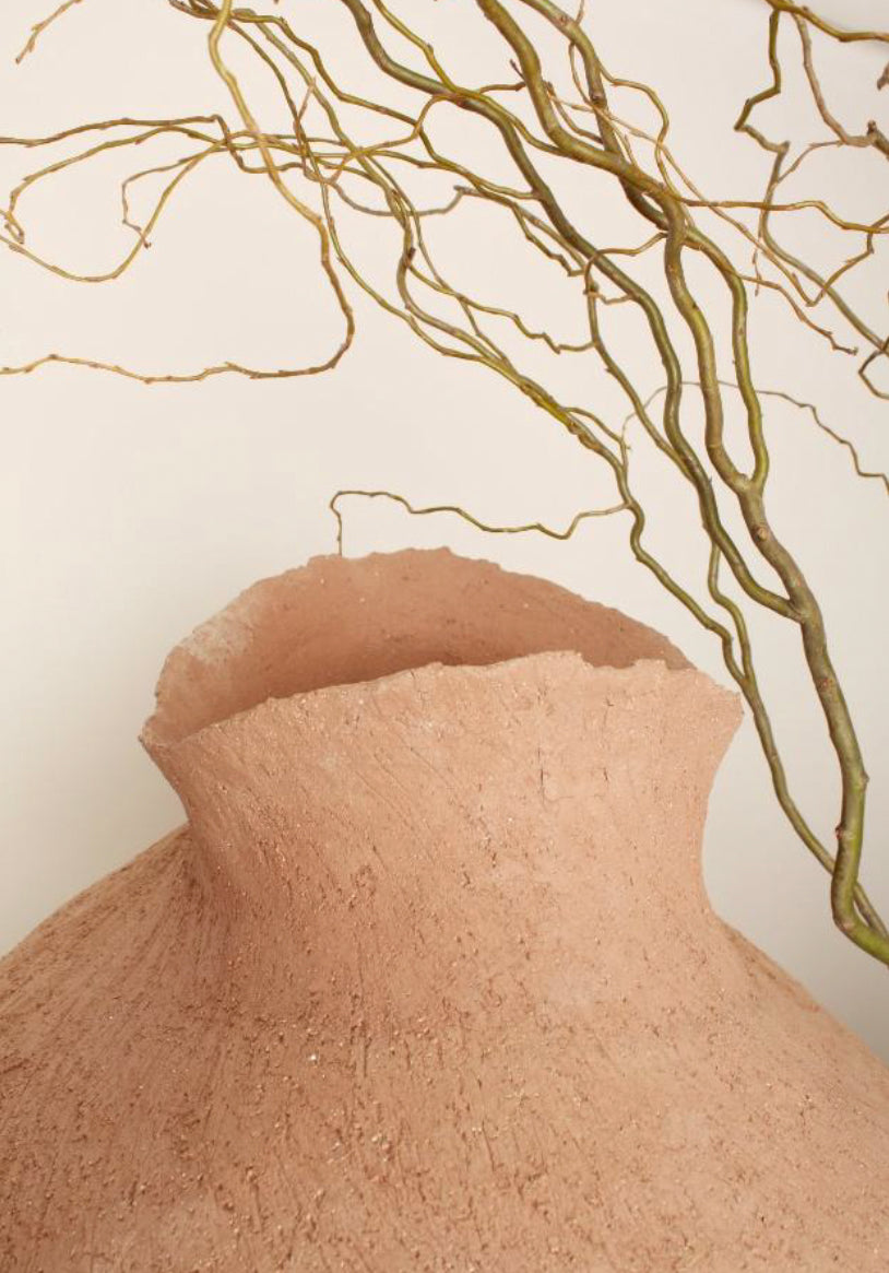 Hatmi, Rooted in Stillness