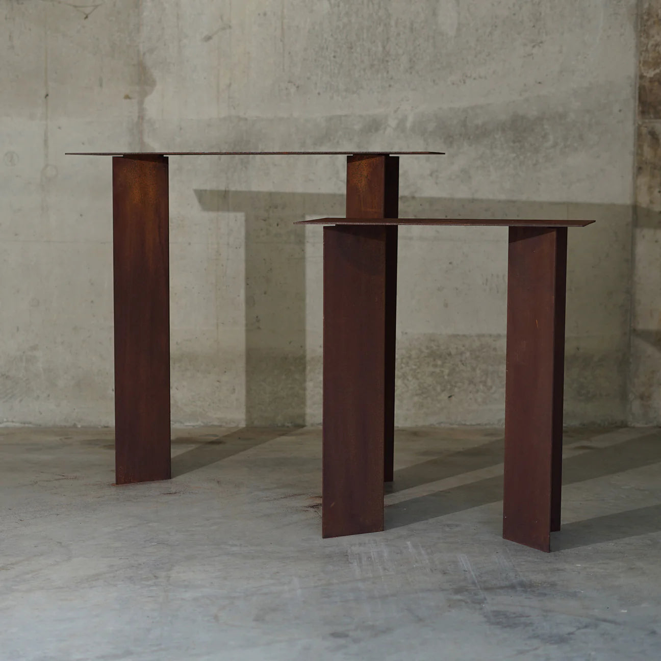 CORTEN STEEL TABLE 1200 - A timeless collectible
